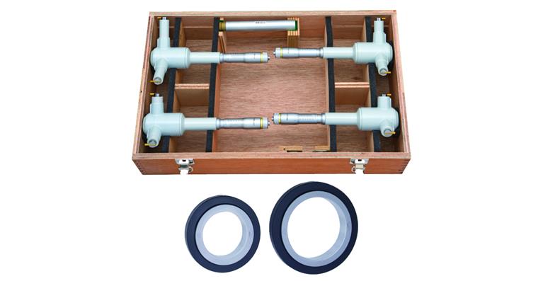 1001352199 3-point internal micrometer set 100-200 mm 7 pieces