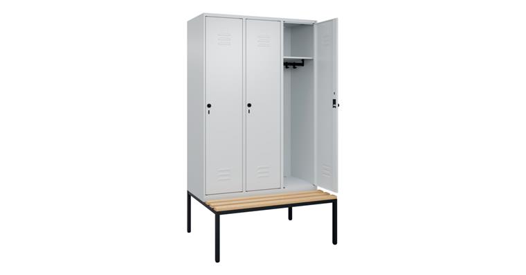 Spind Classic PLUS, Bank, 3 Abteile, 2120x1200x815mm RAL 7035/7035