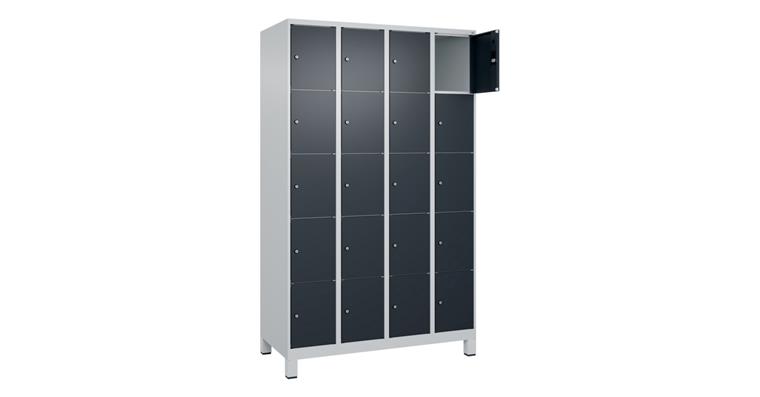Schließfachschrank Classic PLUS, Füße, 20 Fächer, 1950x1200x500mm RAL 7035/7016
