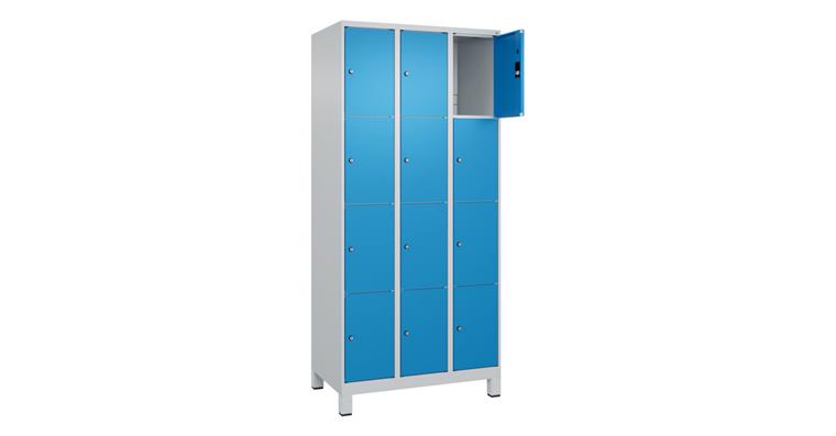 Schließfachschrank Classic PLUS, Füße, 12 Fächer, 1950x900x500mm RAL 7035/5012